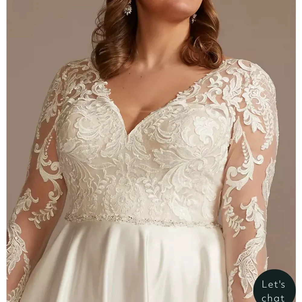 Elegant Lace Long Sleeve Wedding Dress - Picture 1 of 4